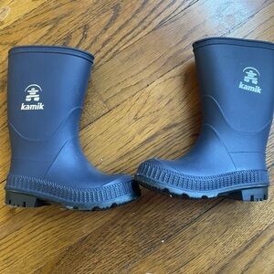 TODDLER KAMIK RAINBOOTS SIZE 7 BARELY WORN